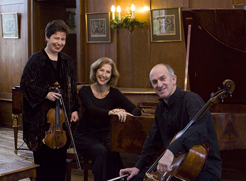 This is a picture of Trio Goya